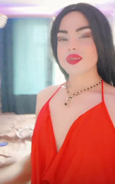 Транссексуалка Амира